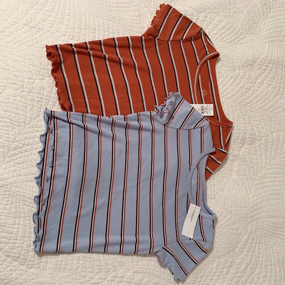 American Eagle shirts - Picture 2 of 2